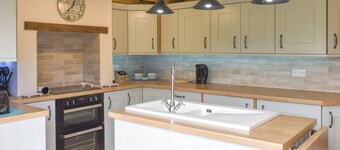 3 bedroom accommodation in Horsham