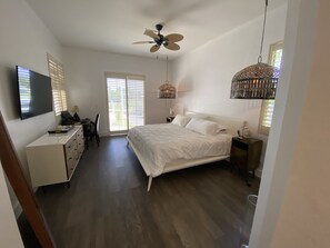 4 bedrooms, WiFi, bed sheets