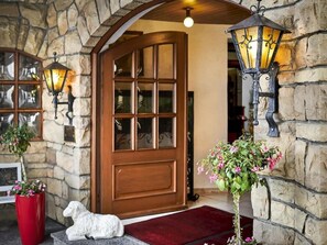 Exterior detail - Hotel Restaurant Lamm (Ostfildern)