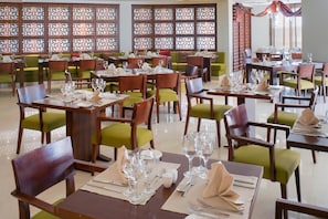 Restaurant - Crowne Plaza Sohar (Sohar)