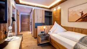 Room - Almhof Hotel (Galtur)