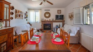 Dining - Casa Rural Cayara Villanueva de la Concepción by Ruralidays (Málaga)