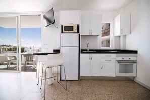 Private kitchen - Apartamentos Livvo Tarahal (San Bartolomé de Tirajana)