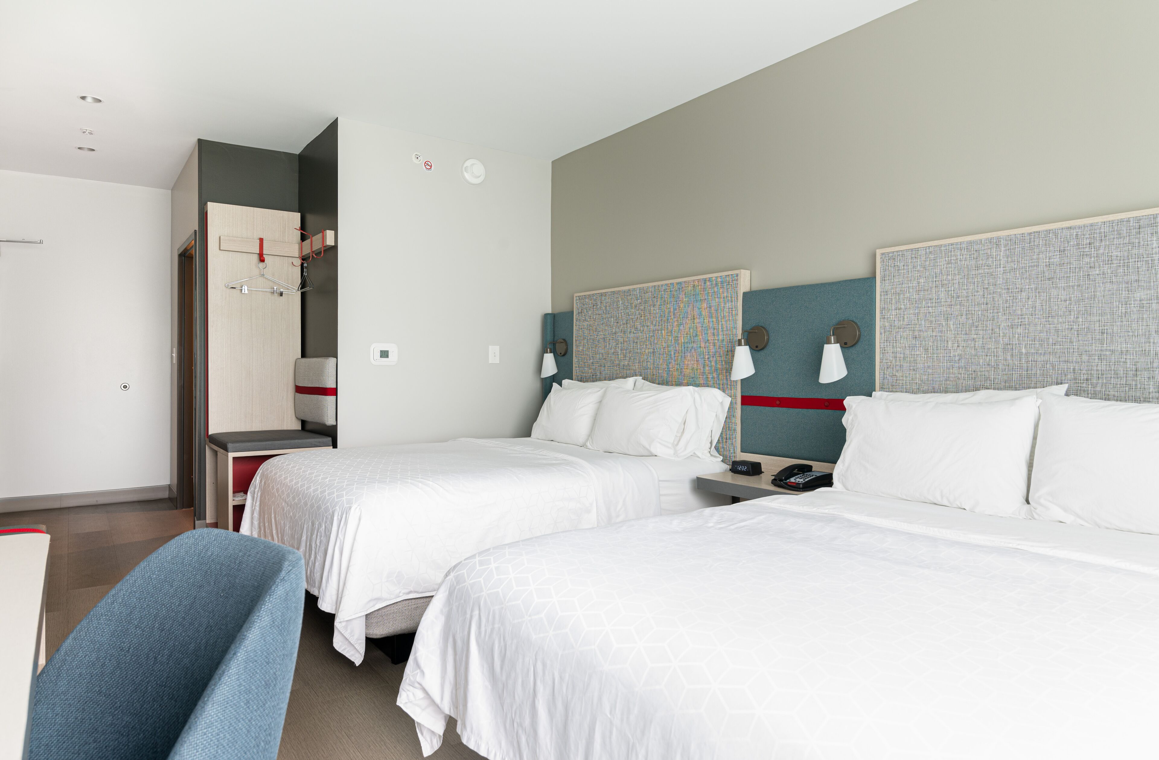 standard room | 1 bedroom, premium bedding, tempur-pedic beds, desk