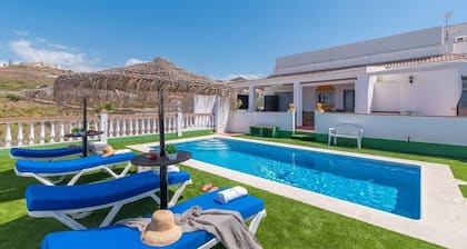 Villa Quevedo Torrox by Ruralidays