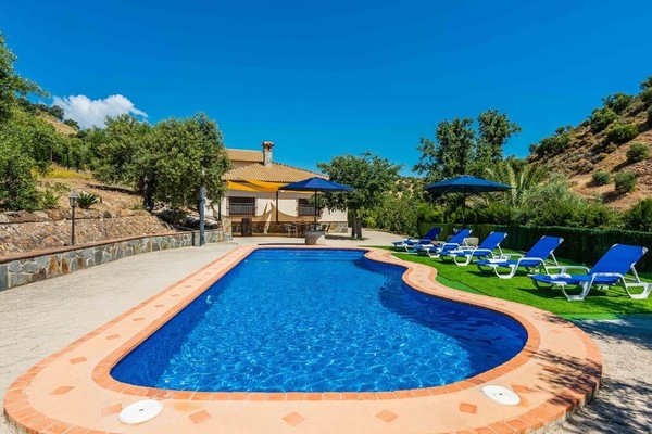 Jose Manuel del Gastor by Ruralidays