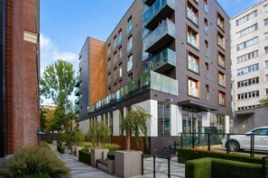 Exterior - Modern Studio in the Center | Balcony | Close to Attractions (Warszawa)