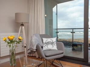 TV - Ocean Serenity, Horizon View (Westward Ho!)