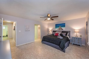 4 bedrooms, iron/ironing board, free WiFi, bed sheets