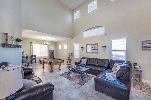 777Rentals - 4BRs/3BA - Wet and Wild Convenience