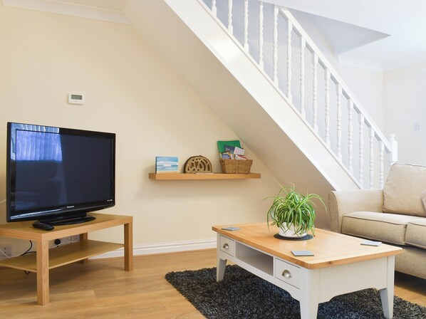 Living area - Filey Central One - UK31706 (Filey)