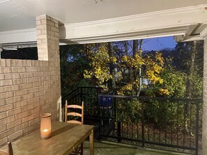 屋外ダイニングエリア