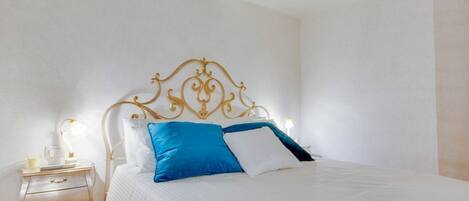 1 chambre, fer et planche à repasser, Wi-Fi