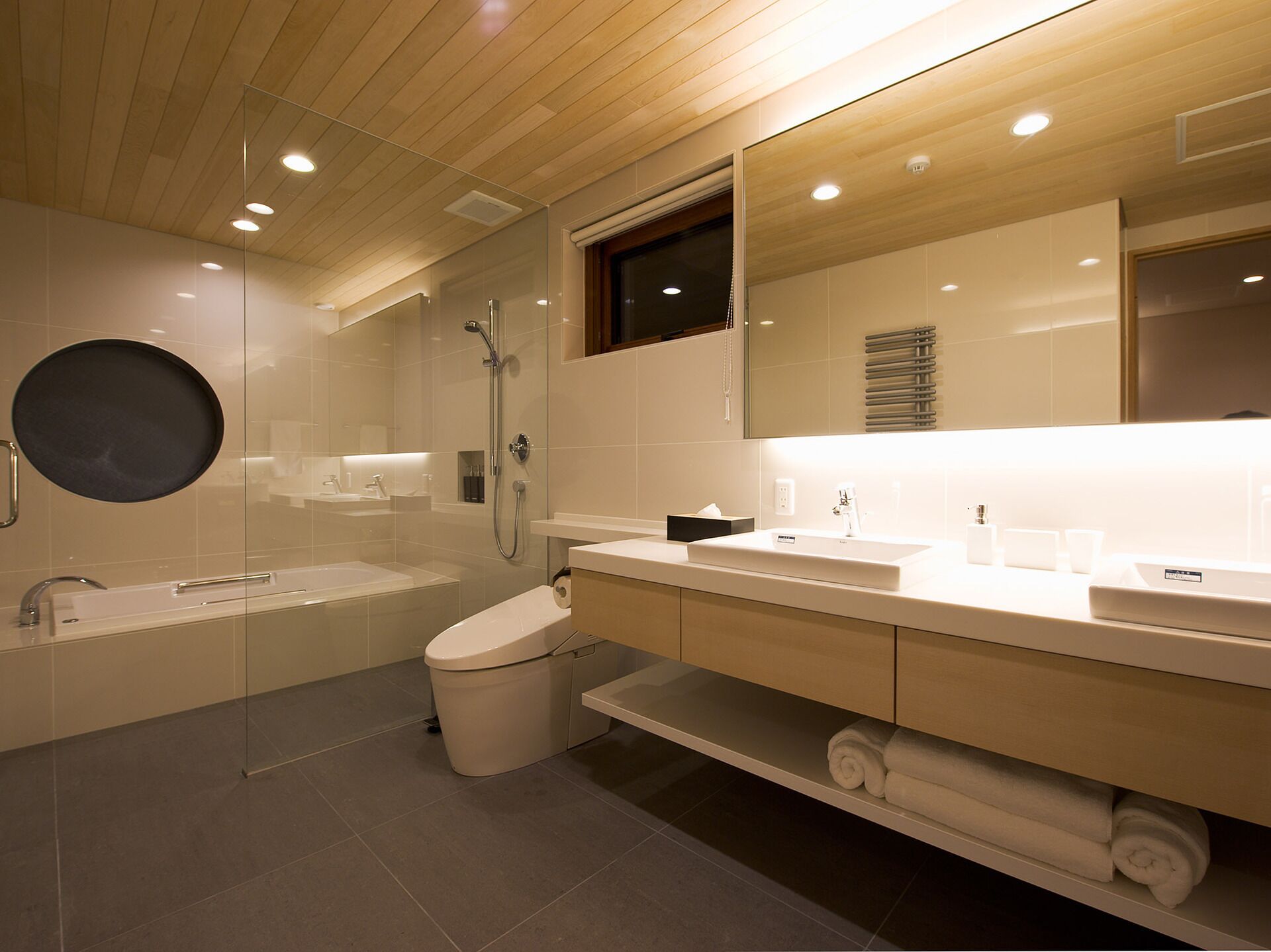 Hair dryer, towels