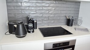 Microwave, dishwasher - Kastani - South West Rocks (SOUTH WEST ROCKS)