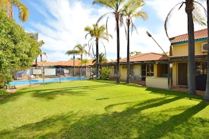 Exterior - Kalbarri Garden Apartment  5 - Kalbarri, WA (Kalbarri)