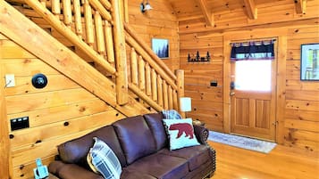 Smart TV, fireplace, streaming services