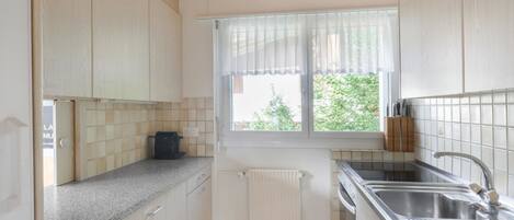 Réfrigérateur, lave-vaisselle