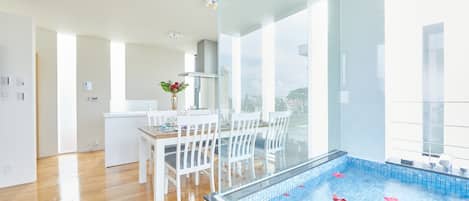 Alberca al aire libre