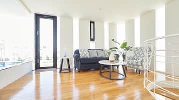House, 2 Bedrooms | Living area | Flat-screen TV