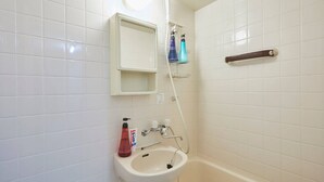 Apartment (402) | Bathroom - Argus Bldg Unit 402 (Tokyo)