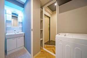 Bathroom - Gracia Hotel (Osaka)