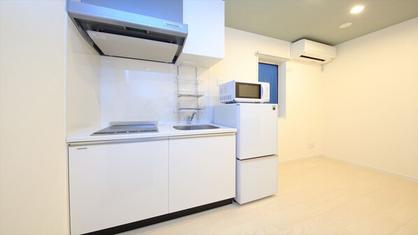 公寓, 非吸煙房 (Japanese Room A, Ground floor) | 私人小型廚房 | 雪櫃、微波爐、電熱水壺、烤盤