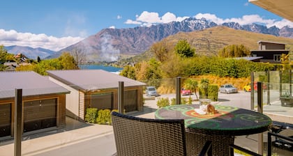 Brookside Gem Modern 2 Bedroom Apartment