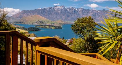 The Lodge Plush Quiet Picturesque