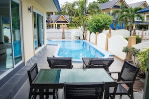 Villa, 3 Schlafzimmer, eigener Pool | Terrasse/Patio
