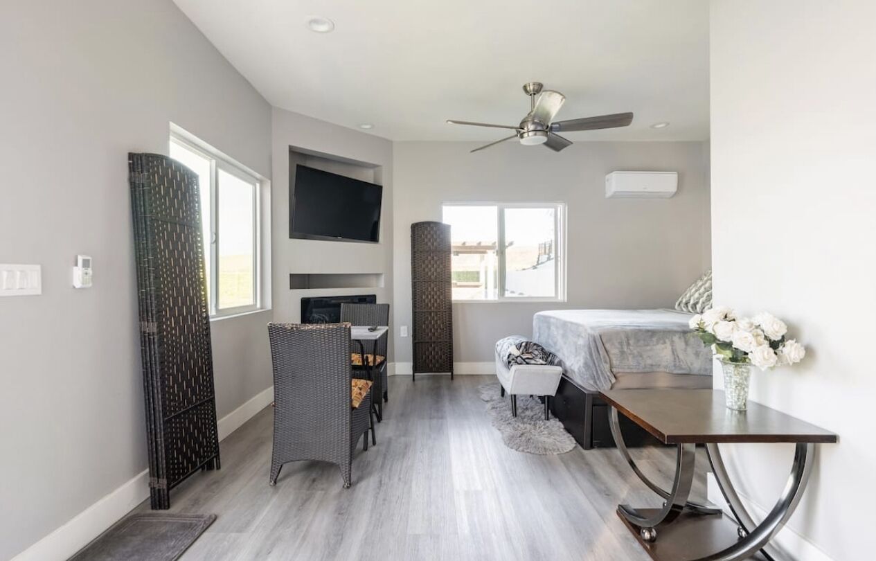 Modern New Resort Style Guest House