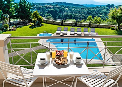 Villa Zeus with  private pool, sleeps 25