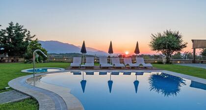 Villa Zeus with  private pool, sleeps 25