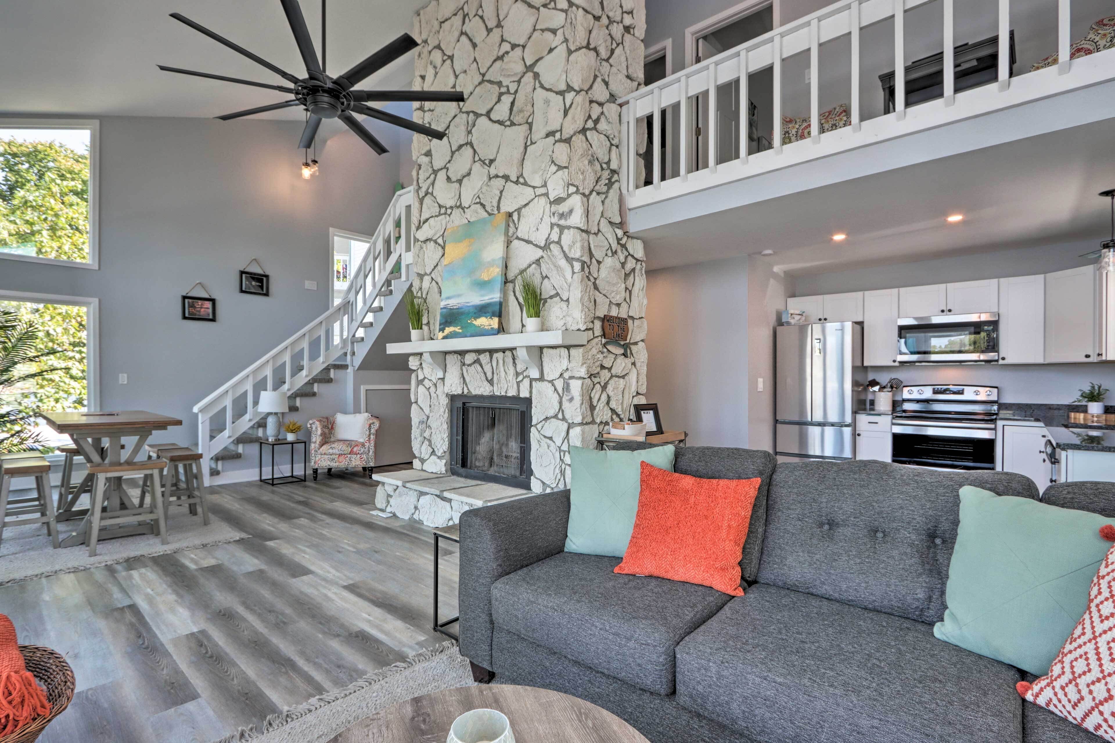 Bright & Modern Lakefront Home w/ Private Dock