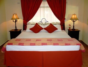 3 bedrooms, in-room safe, desk, iron/ironing board - BEAUTIFUL Villas with mountain view for rent in San Rafael de Heredia downtown (San Rafael)