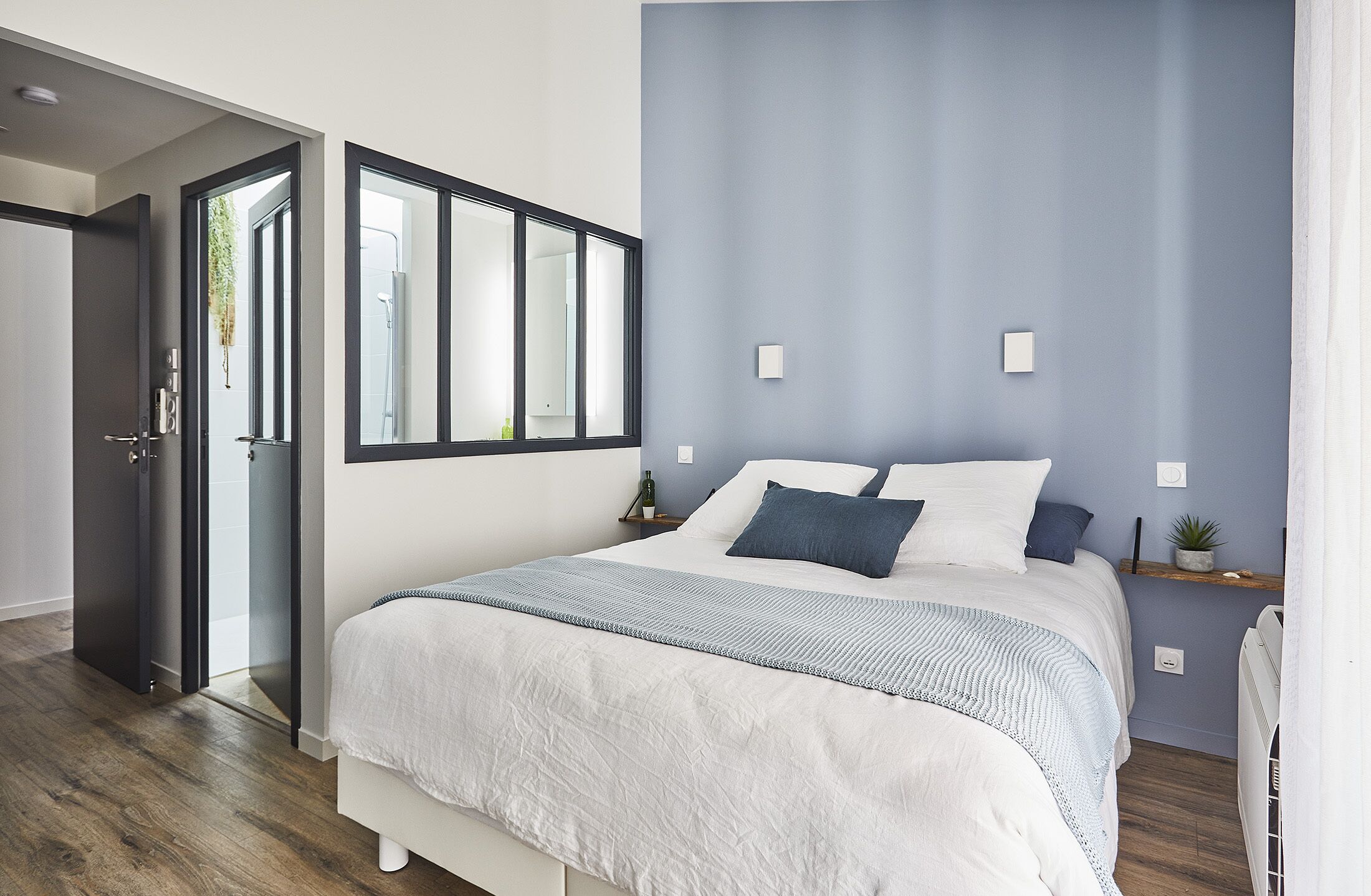 3 chambres, fer et planche à repasser, Wi-Fi gratuit, draps fournis