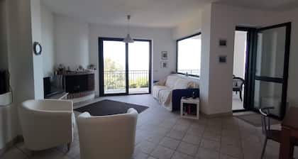 Vacation apartment near Tropea with fantastic views and pool