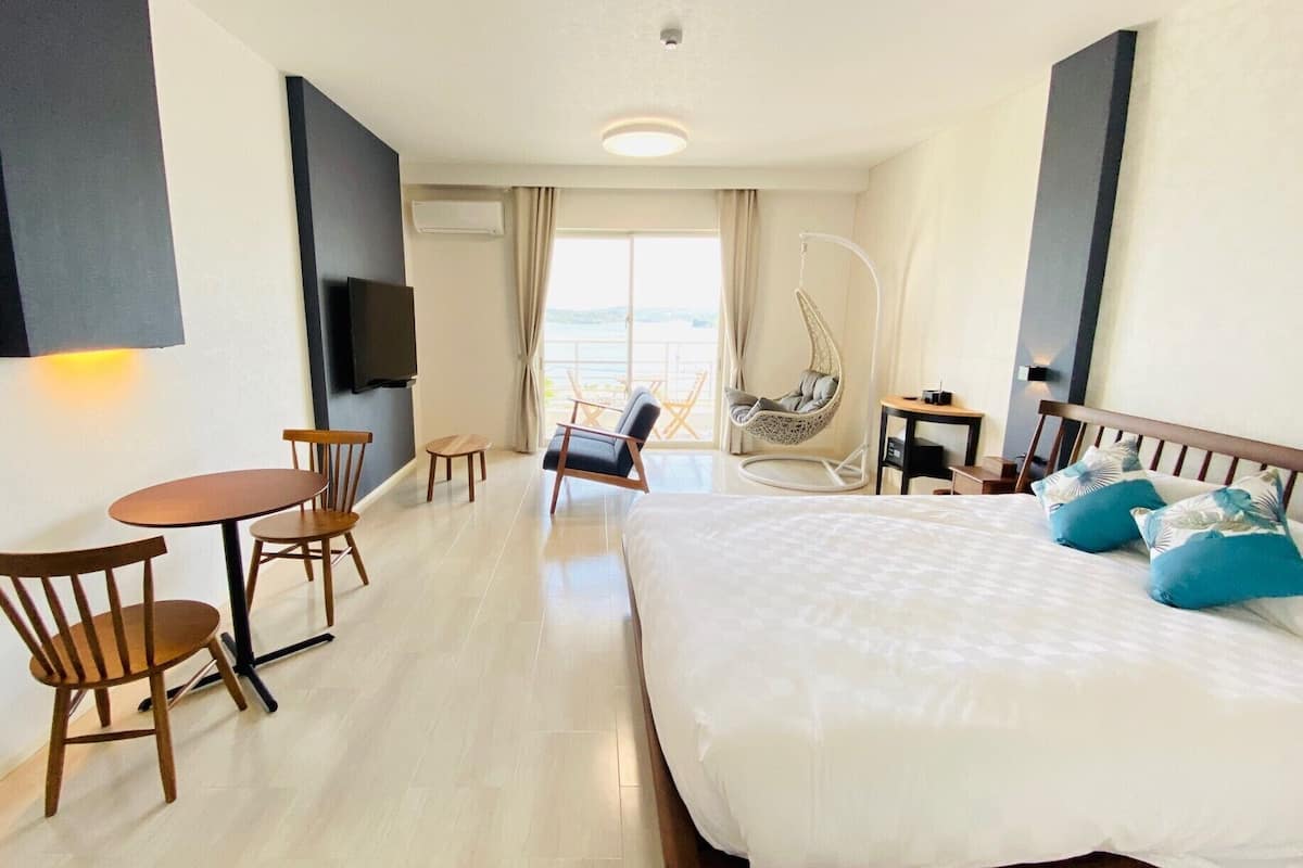 Coffres-forts dans les chambres, bureau, Wi-Fi gratuit, draps fournis