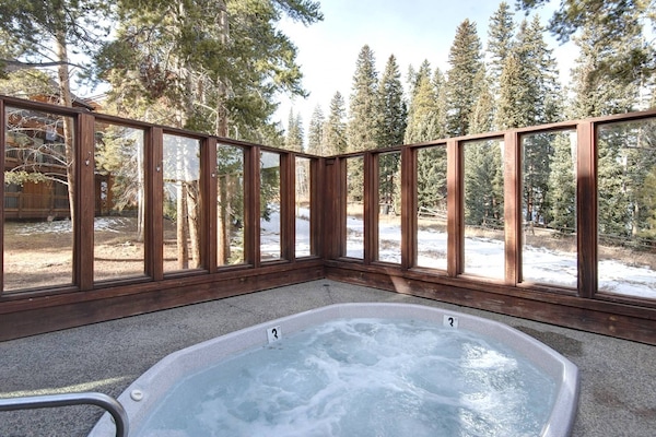 Shared Outdoor Hot Tub at Communal Pool in the Building