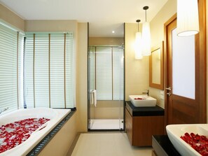 Vila, 1 quarto | Banheiro | Toalhas de banho 