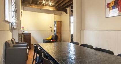 Spacious and cozy apartment In the center of Bruges