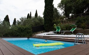 Utomhuspool