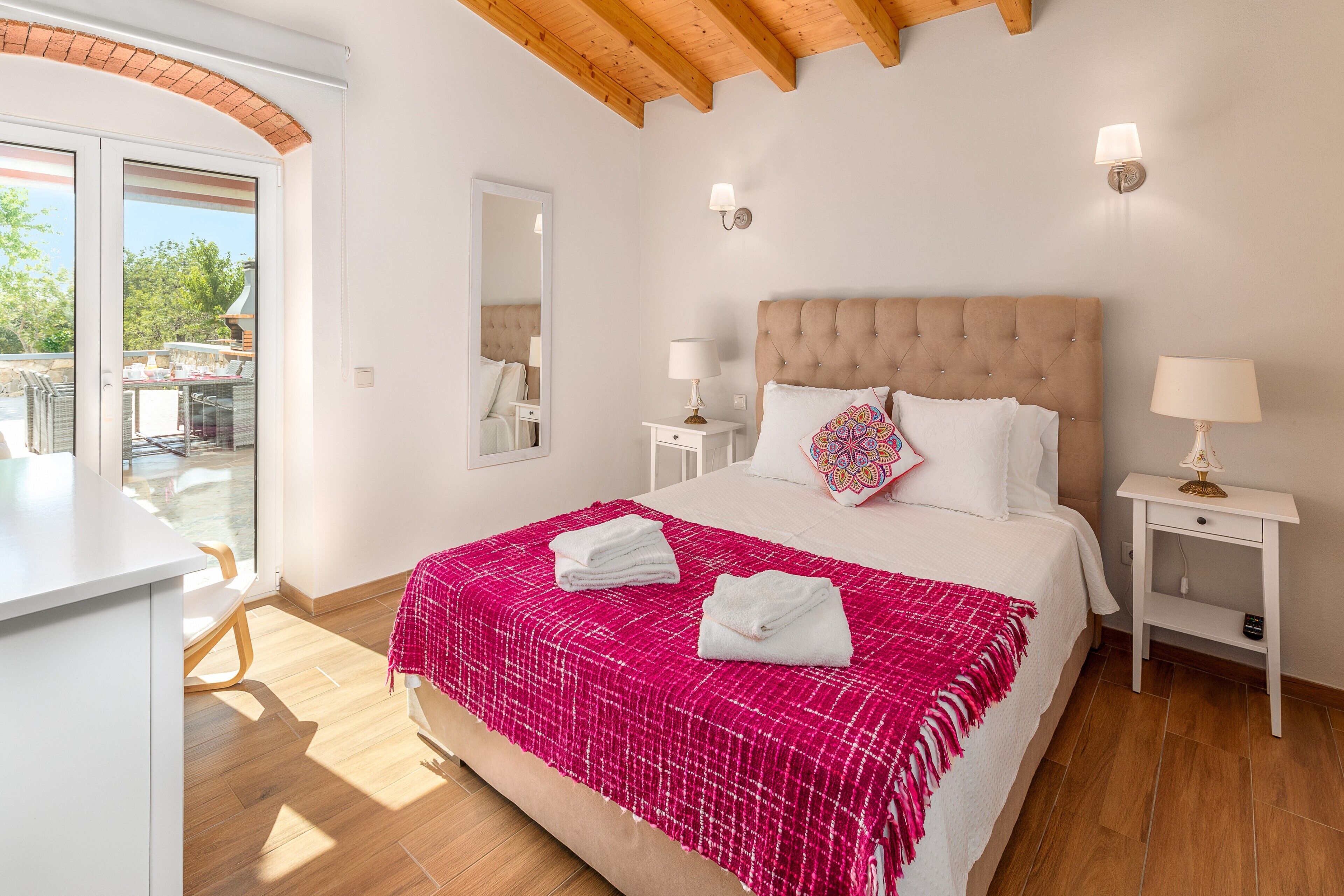 9 Schlafzimmer, Bügeleisen/Bügelbrett, kostenloses WLAN, Bettwäsche