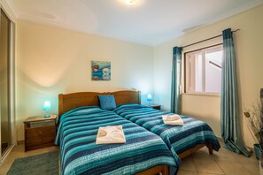 2 dormitorios, tabla de planchar con plancha, wifi gratis y ropa de cama