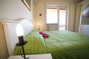 아파트, 침실 3개, 발코니, 시내 전망 | 3 개의 침실, 다리미/다리미판, 여행용 아기침대