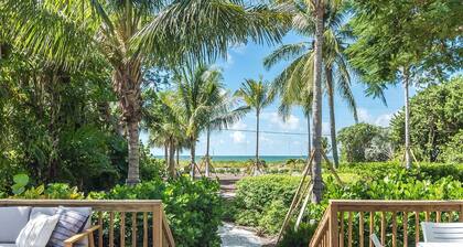 Captiva Charm - Gulf front Olde Captiva style cottage