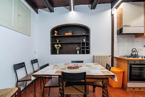 Dining room - The House In Trastevere (Rome)