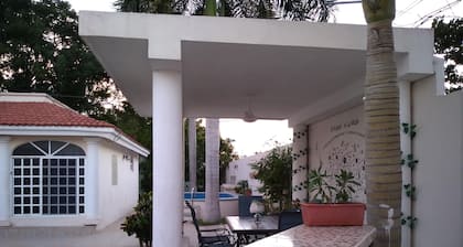 Residencia Uribe - Beautiful House With Private Pool