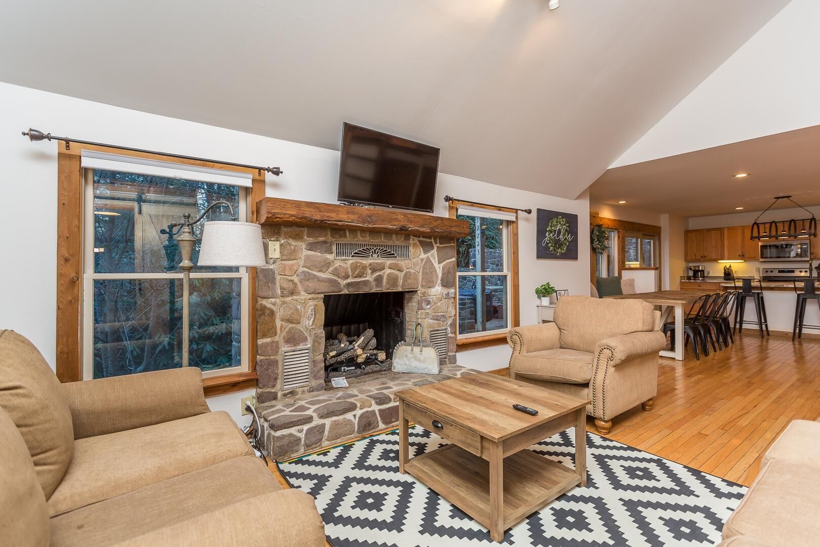 Private Serene Wood-sided Cabin Near Biking Hiking Spots HOT TUB Backs up to GW National Forest