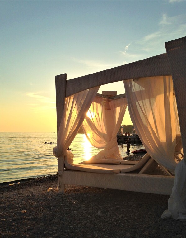 Beach nearby, sun-loungers